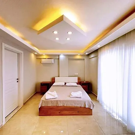 With Private Pool In Touch With Nature *